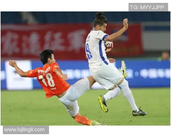 武汉羽毛球队战术引发热议球迷与专家各执己见探讨争议背后的真相