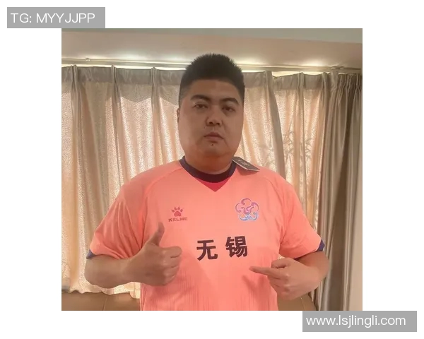 中国足球明星小胖的真实姓名揭秘及其背后的故事
